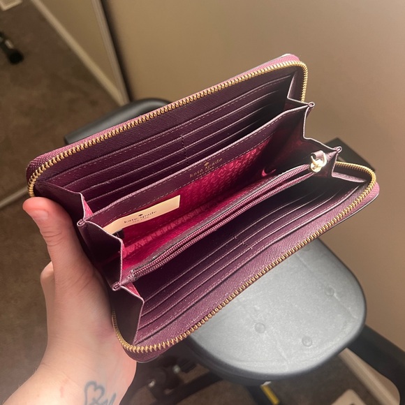 Kate Spade Wallet - Picture 2 of 6